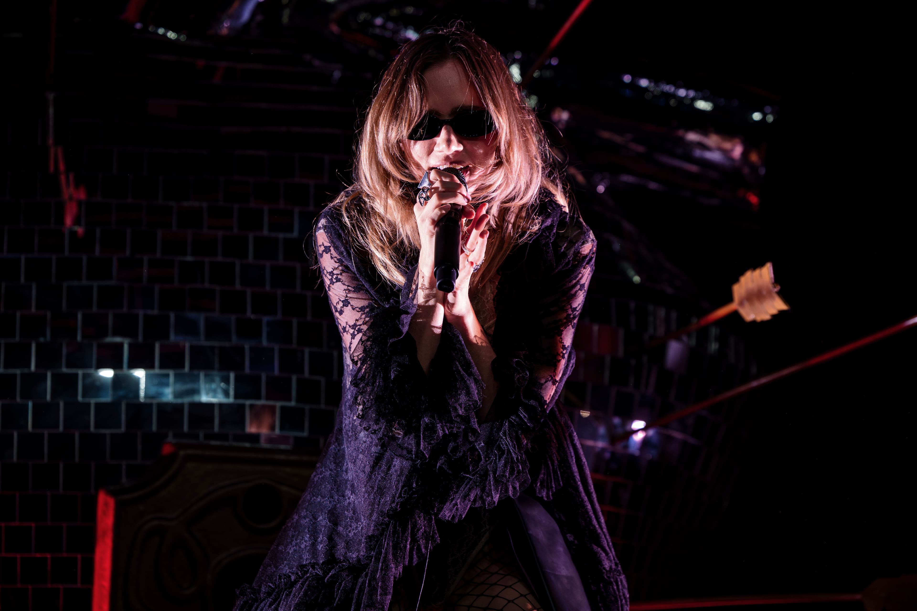 Suki Waterhouse performs at House of Blues Anaheim.
